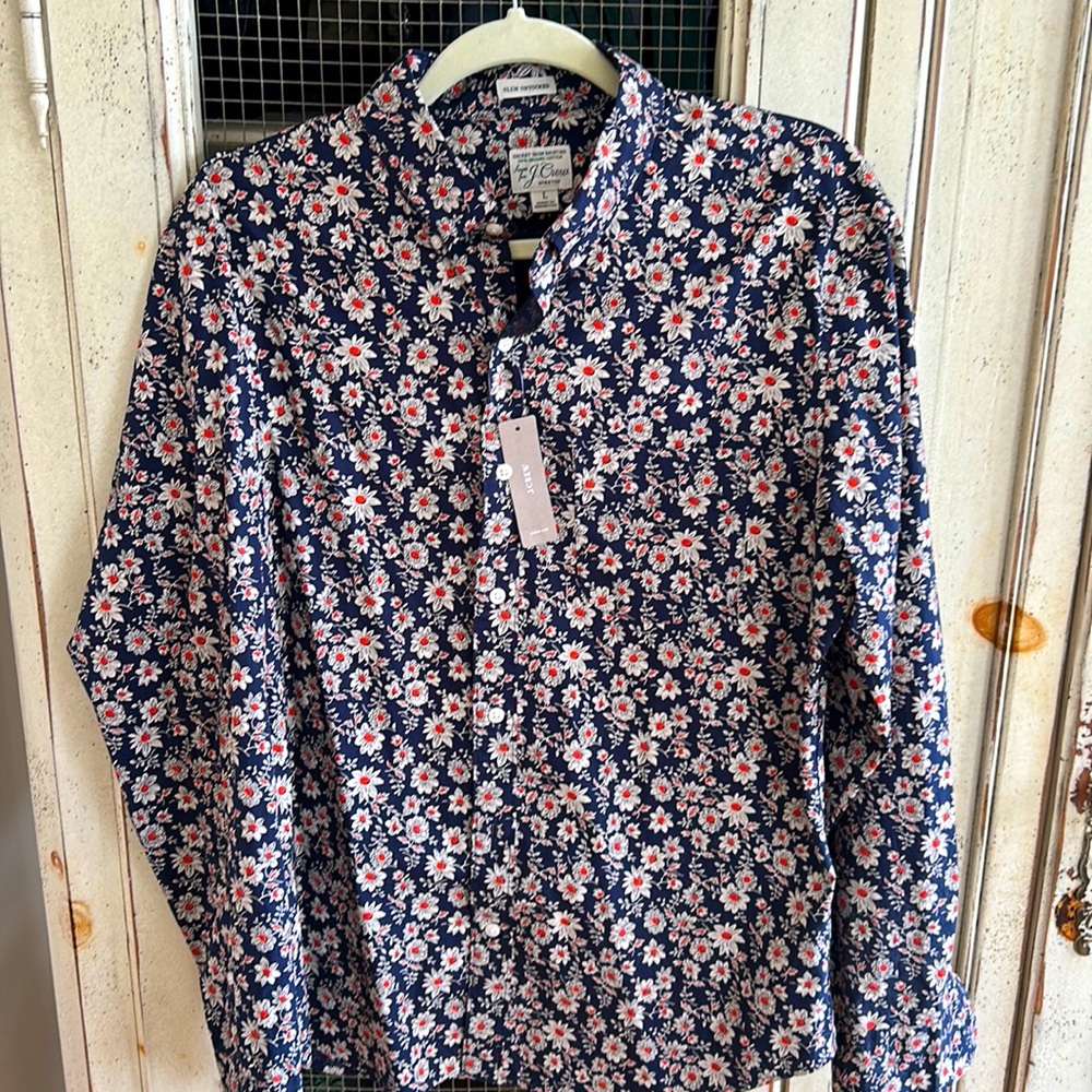 JCrew Men’s slim untucked button down. Large